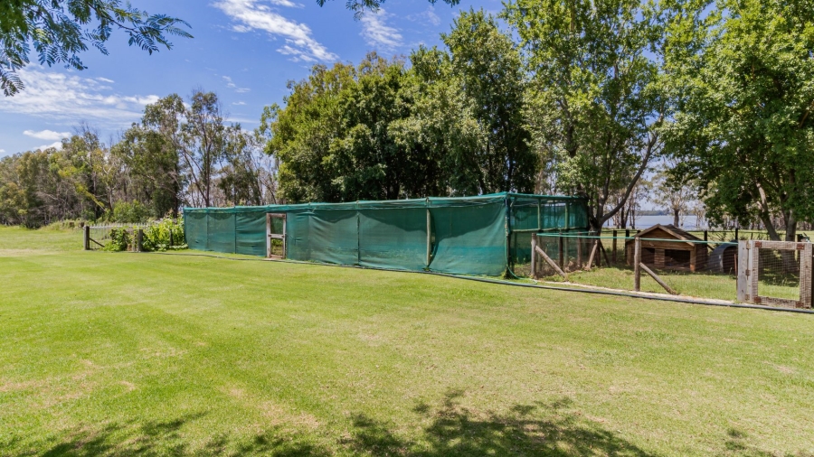 7 Bedroom Property for Sale in Oranjeville Free State